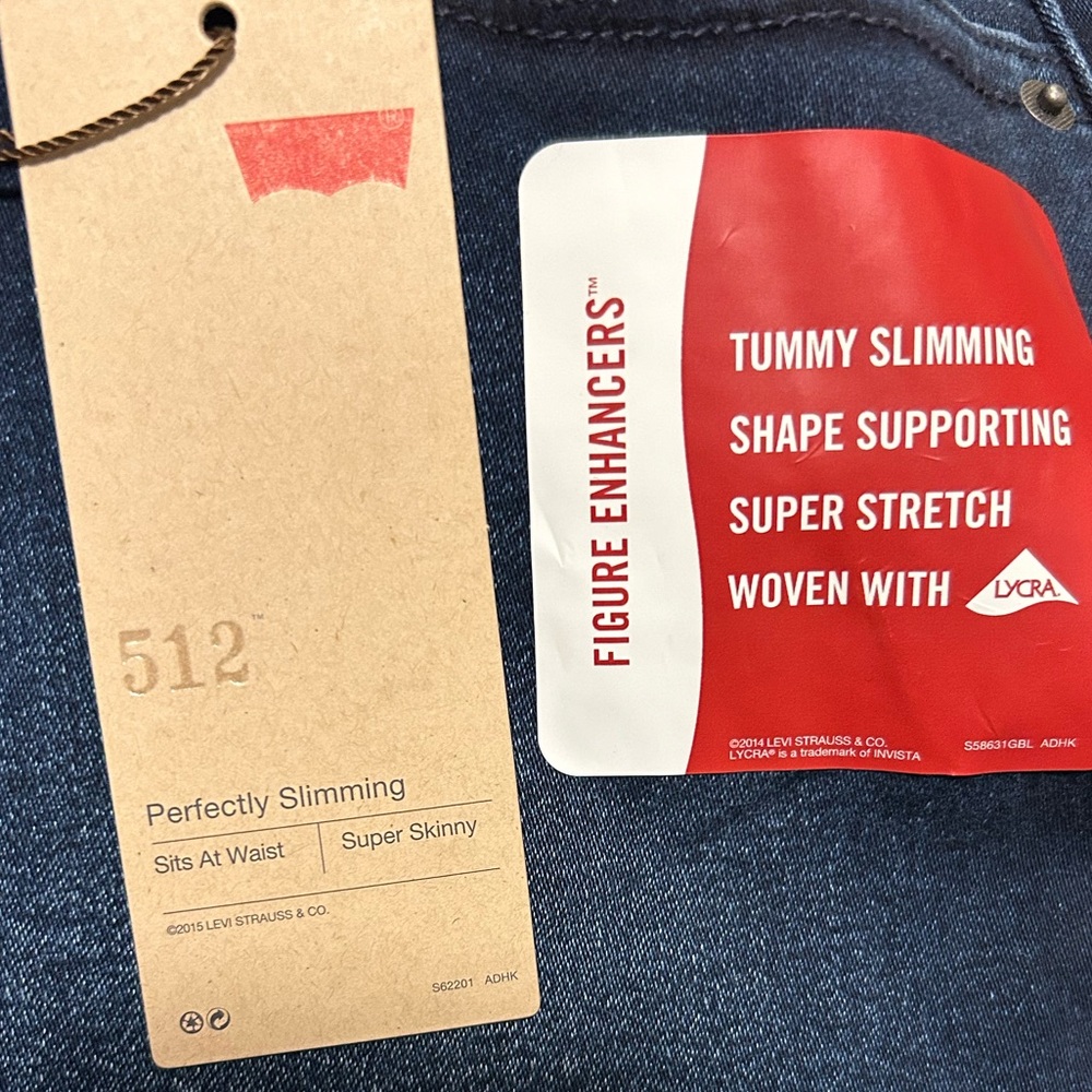 NWT!!! Levi Super Skinny Legging Tummy Slimming Woman’s Jeans 16 - Picture 9 of 11